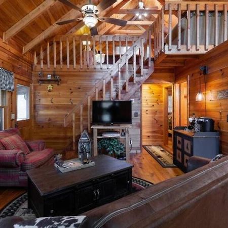 Villa Mountain Time Cabin, Hot Tub, Fire Pit, Fireplace Blue Ridge Exterior foto