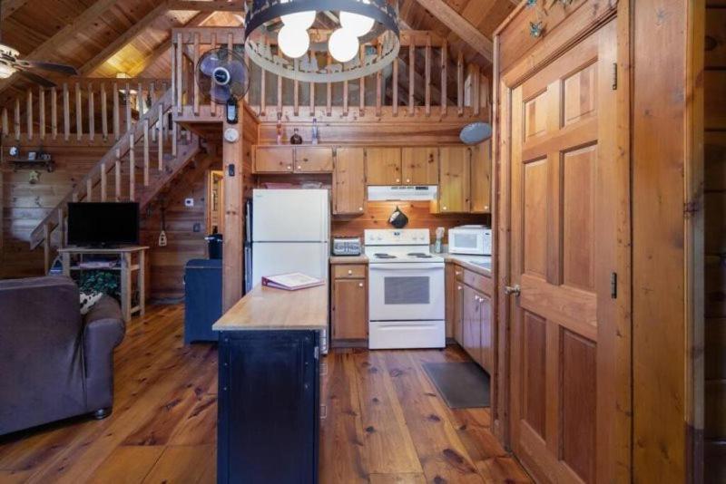Villa Mountain Time Cabin, Hot Tub, Fire Pit, Fireplace Blue Ridge Exterior foto