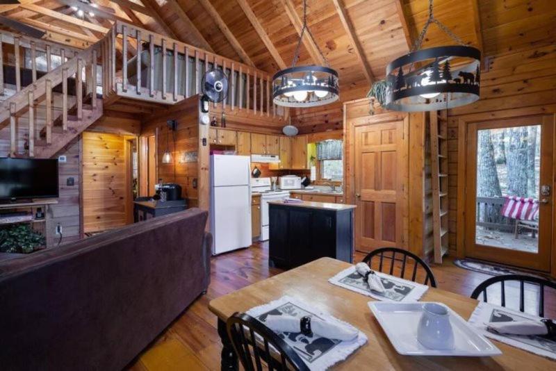 Villa Mountain Time Cabin, Hot Tub, Fire Pit, Fireplace Blue Ridge Exterior foto